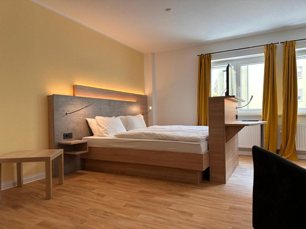 Ferienwohnungen Gaststaette Brauhaus Zwickau Gmbh 外观 照片